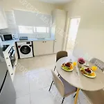 Milos Center Apts No.34 Apartmán *