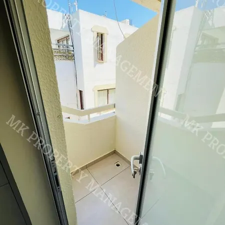 Milos Center Apts No.34 公寓 *