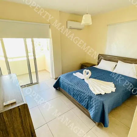 公寓 Milos Center Apts No.34