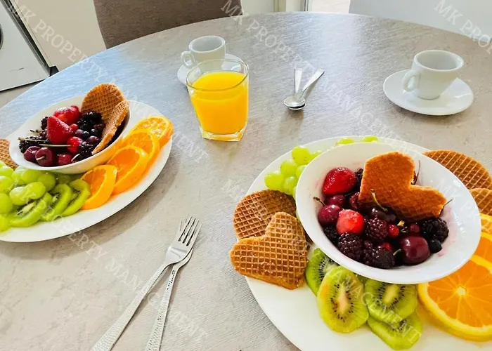 Milos Center Apts No.34