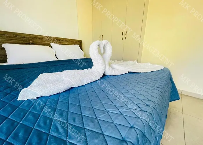 Milos Center Apts No.34